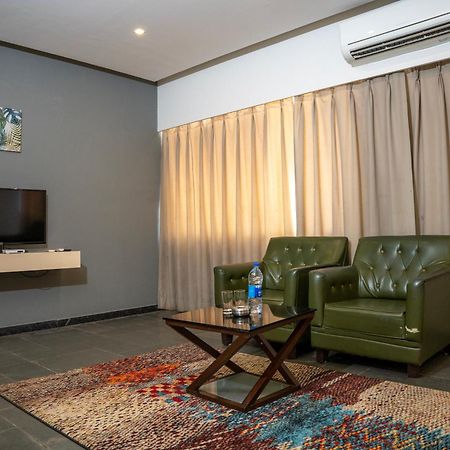 Hotel Dwarawata Dharwad Exteriér fotografie